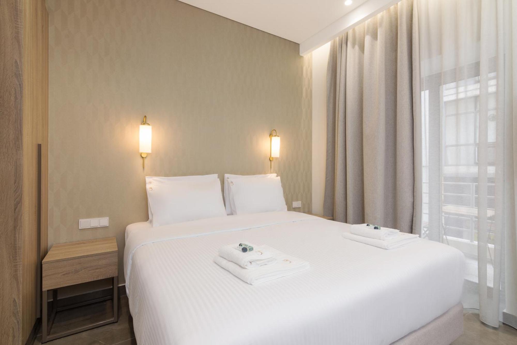 Socrates Fully Equipped Apartments With Unique Design Atenas Exterior foto