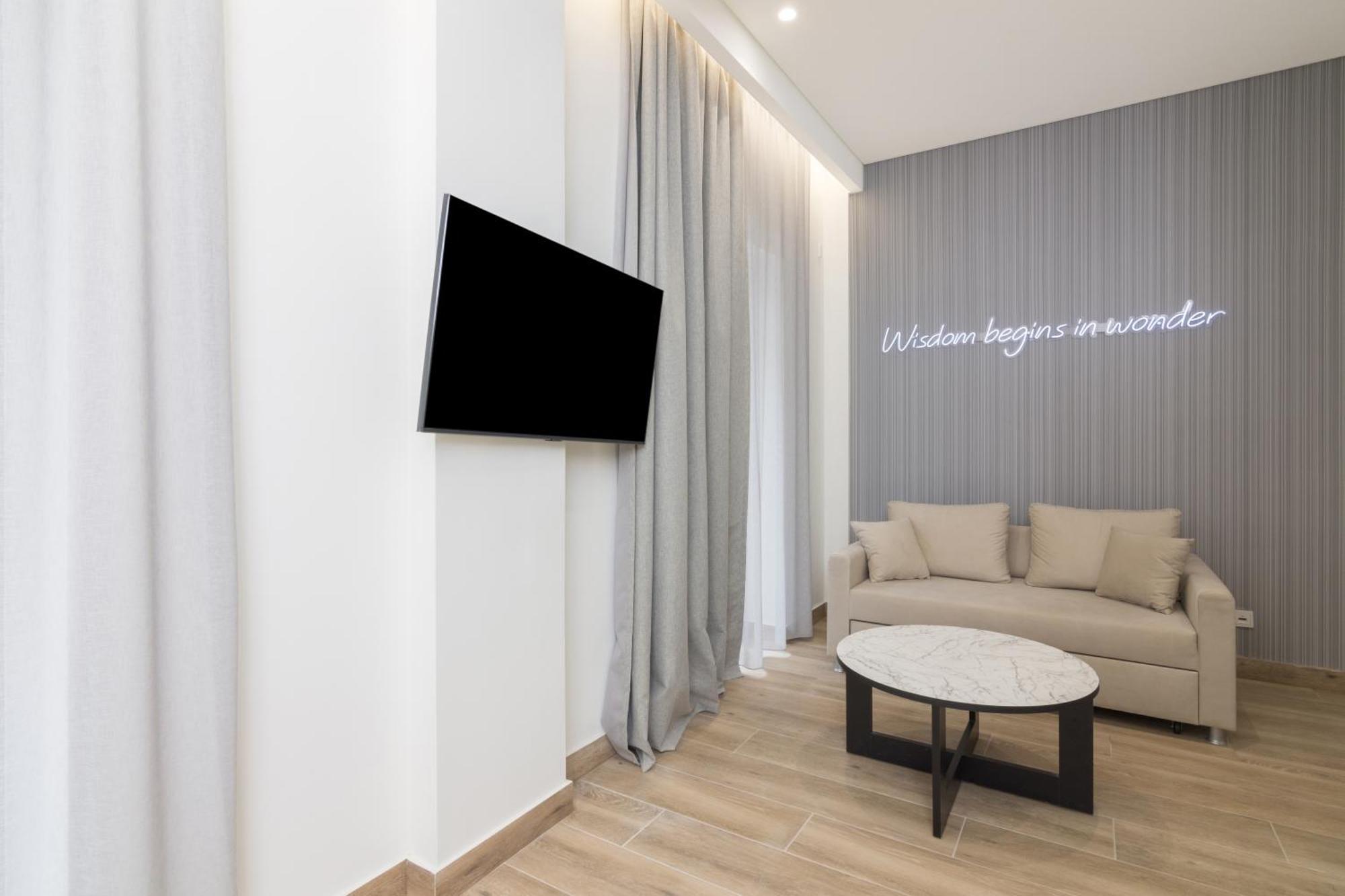 Socrates Fully Equipped Apartments With Unique Design Atenas Exterior foto