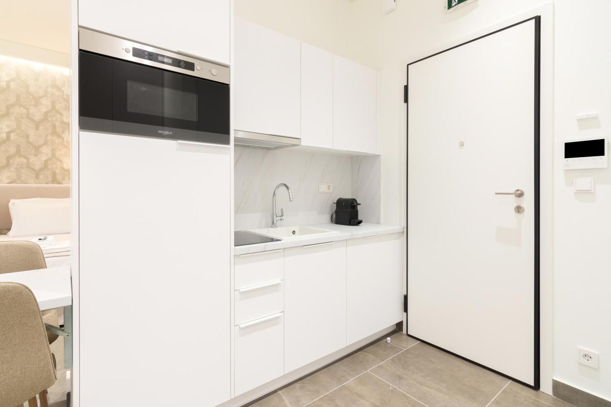 Socrates Fully Equipped Apartments With Unique Design Atenas Exterior foto