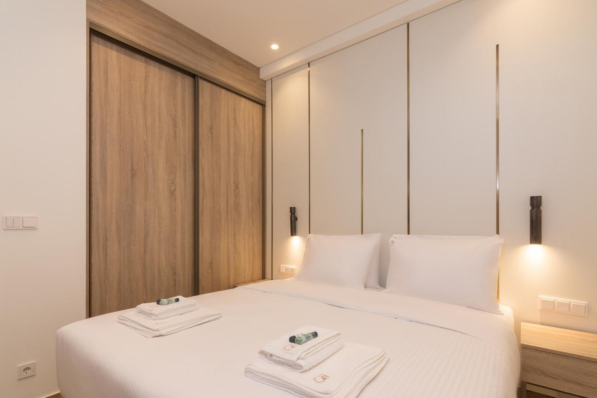 Socrates Fully Equipped Apartments With Unique Design Atenas Exterior foto