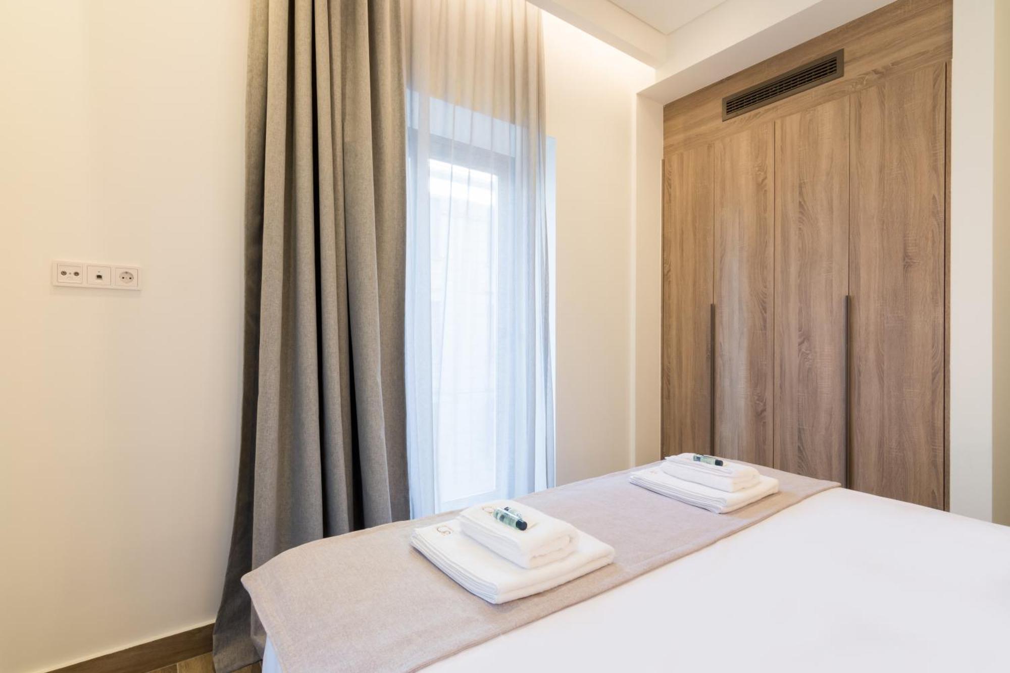 Socrates Fully Equipped Apartments With Unique Design Atenas Exterior foto