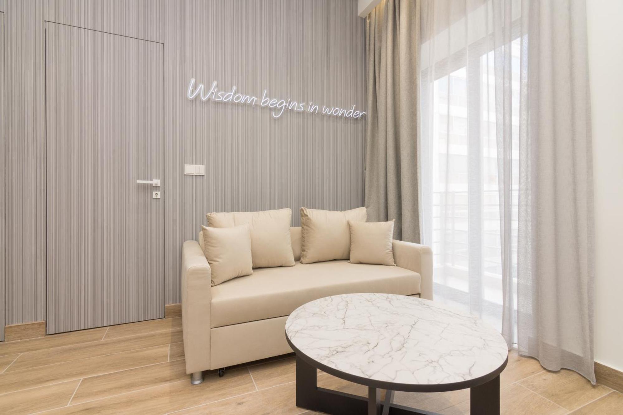 Socrates Fully Equipped Apartments With Unique Design Atenas Exterior foto