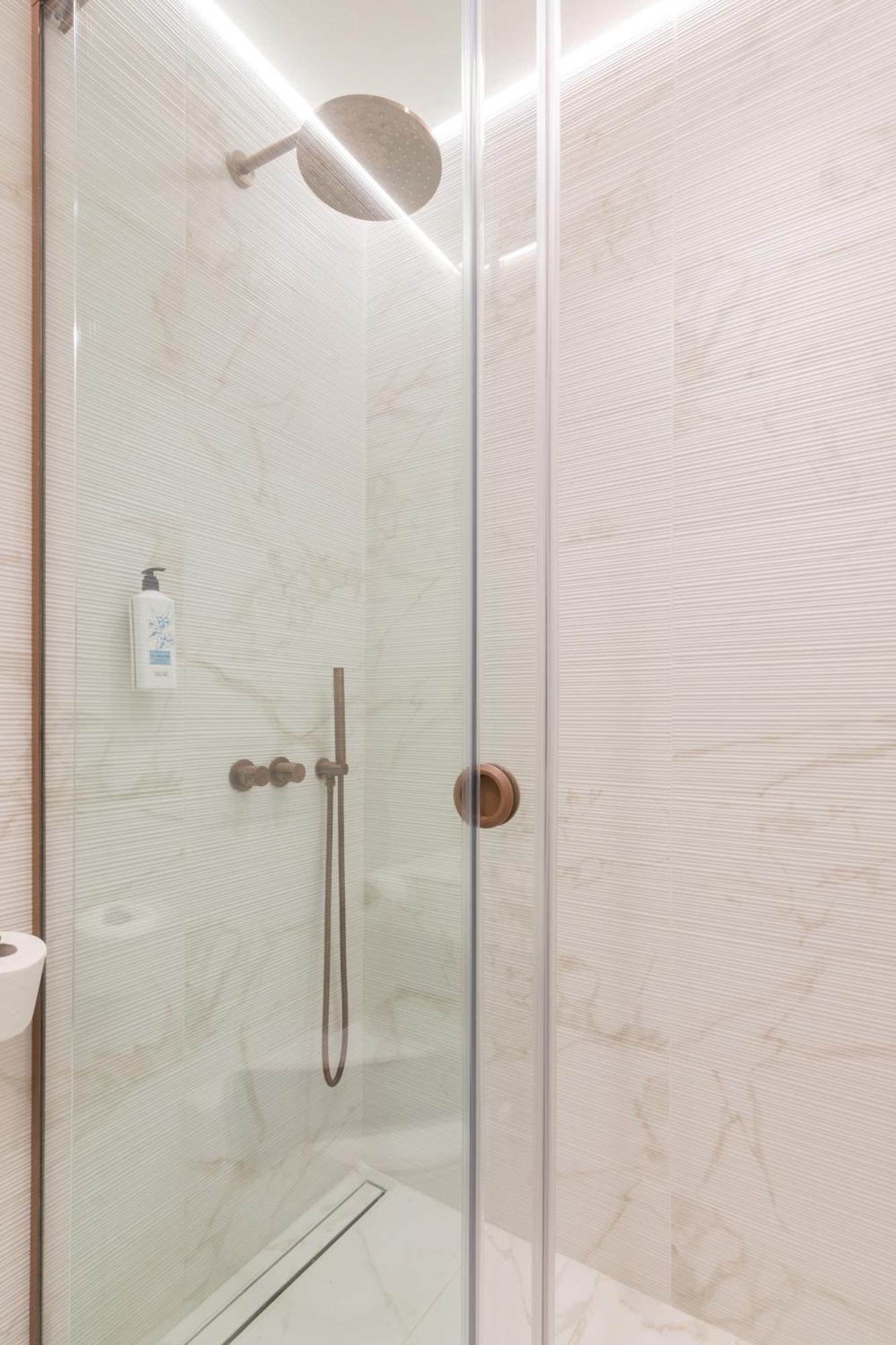 Socrates Fully Equipped Apartments With Unique Design Atenas Exterior foto