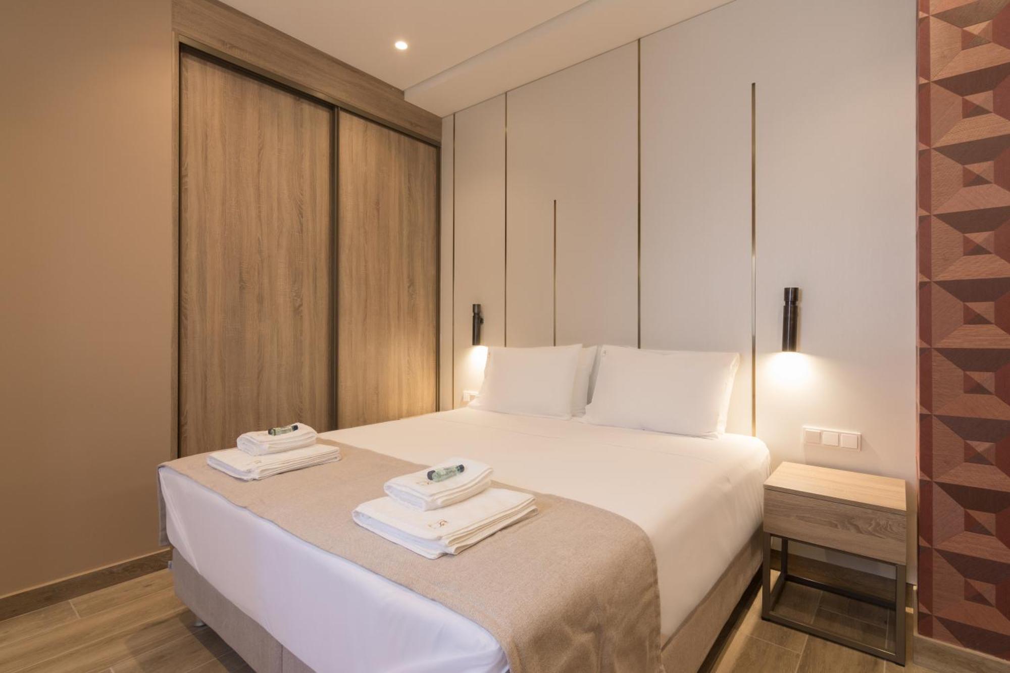 Socrates Fully Equipped Apartments With Unique Design Atenas Exterior foto